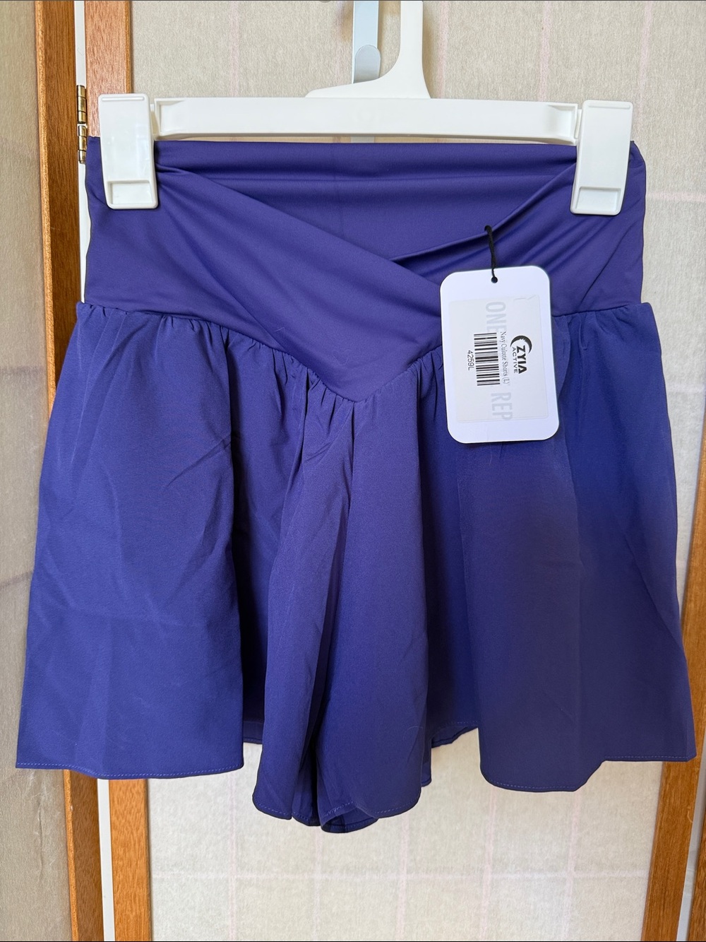 Zyia Navy Culotte Shorts Sz L 4259L